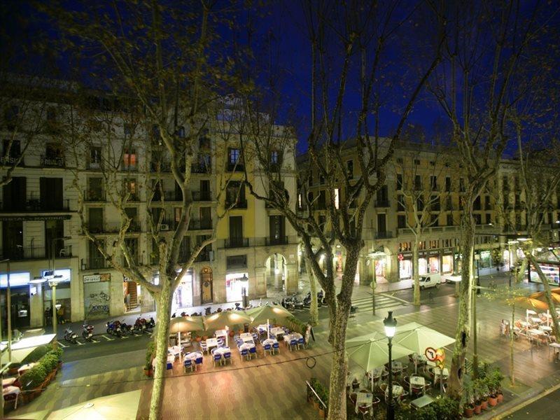 Oriente Atiram Hotel Barcelona Exterior photo